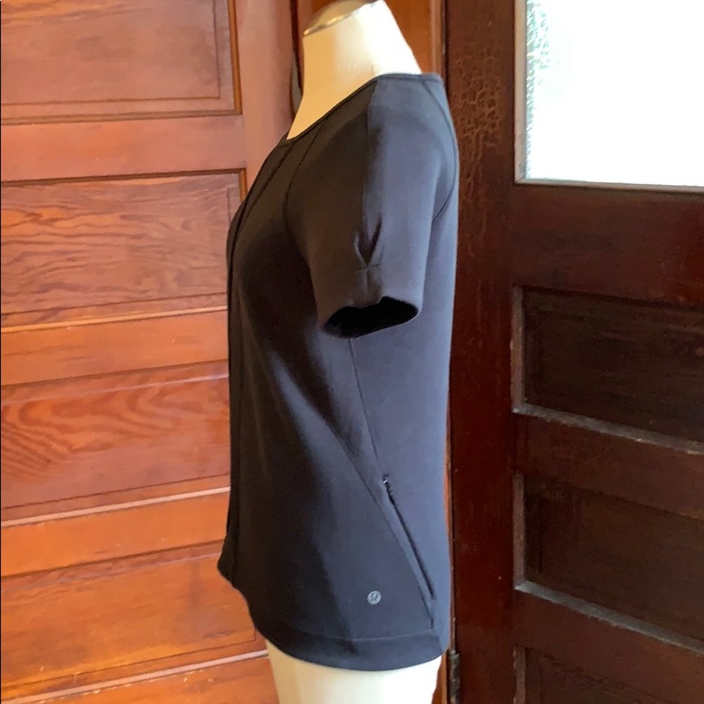 Lululemon & Go Keepsake Tee Structured Pleated 6 - image 3